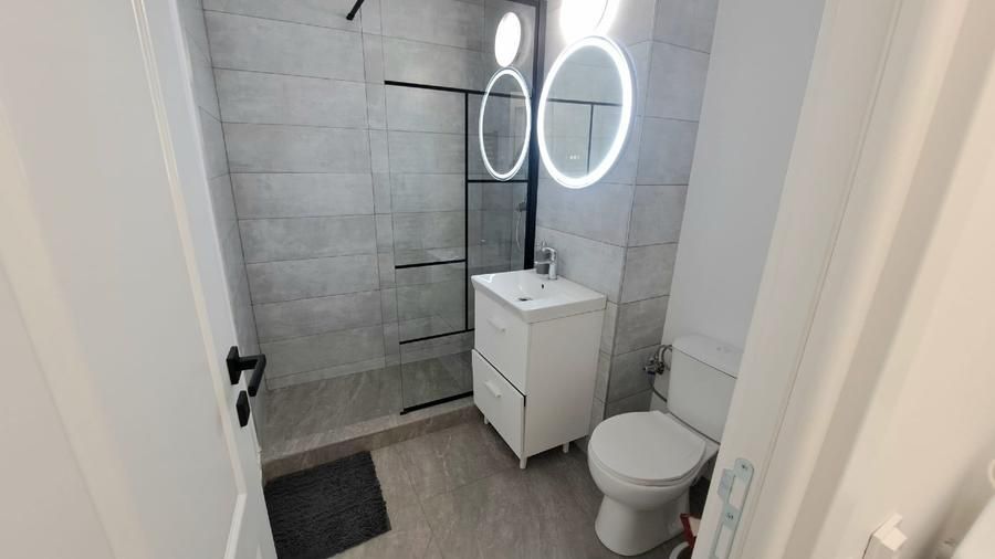 Închiriere Apartament cu 3 camere, 2 bai, 2 balcoane, renovat, zona Dristor - Poză 12
