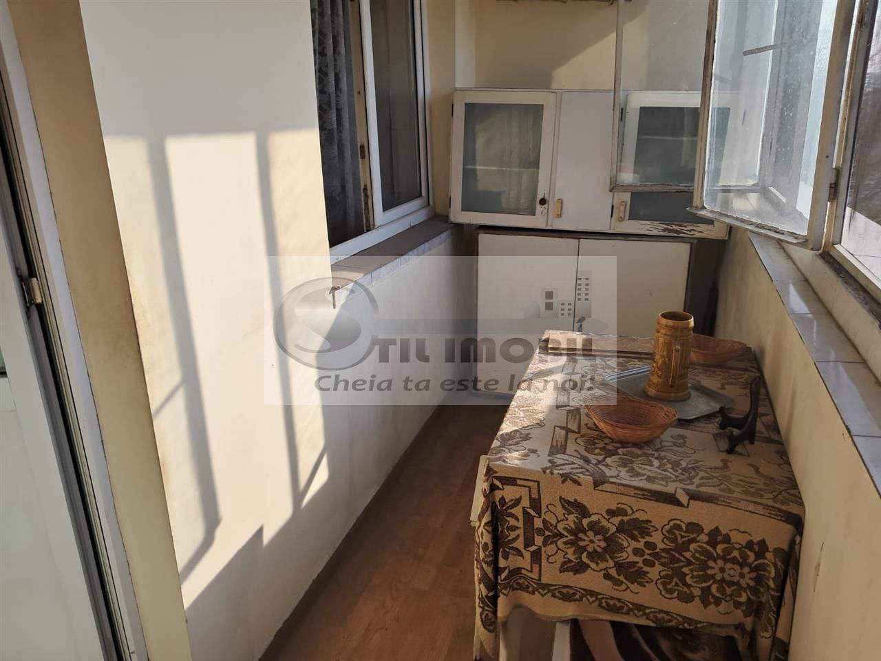 Apartament 2 camere Semidecomandat mobilat utilat zona Tatarasi Nord 85000 euro - Poză 7
