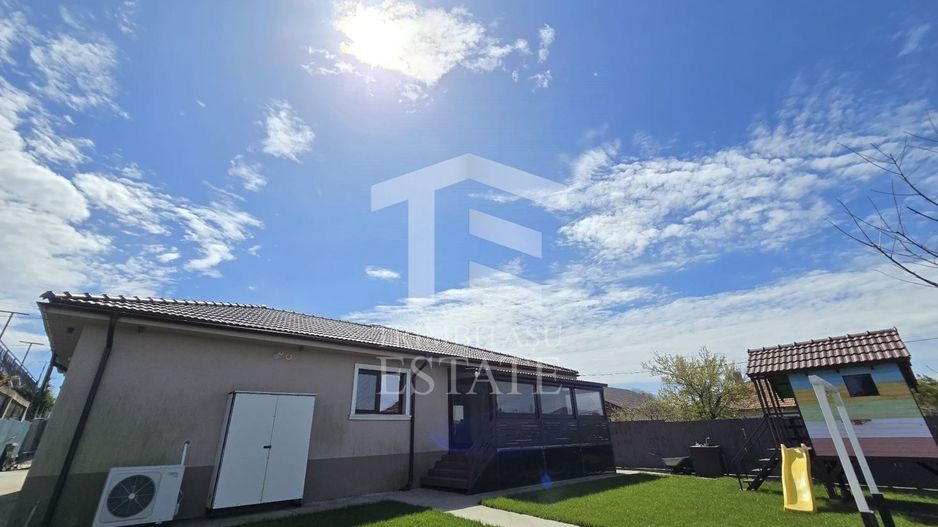 TUZLA - 3 camere | modern | lux | gata de mutat | complet mobilata - Poză 7