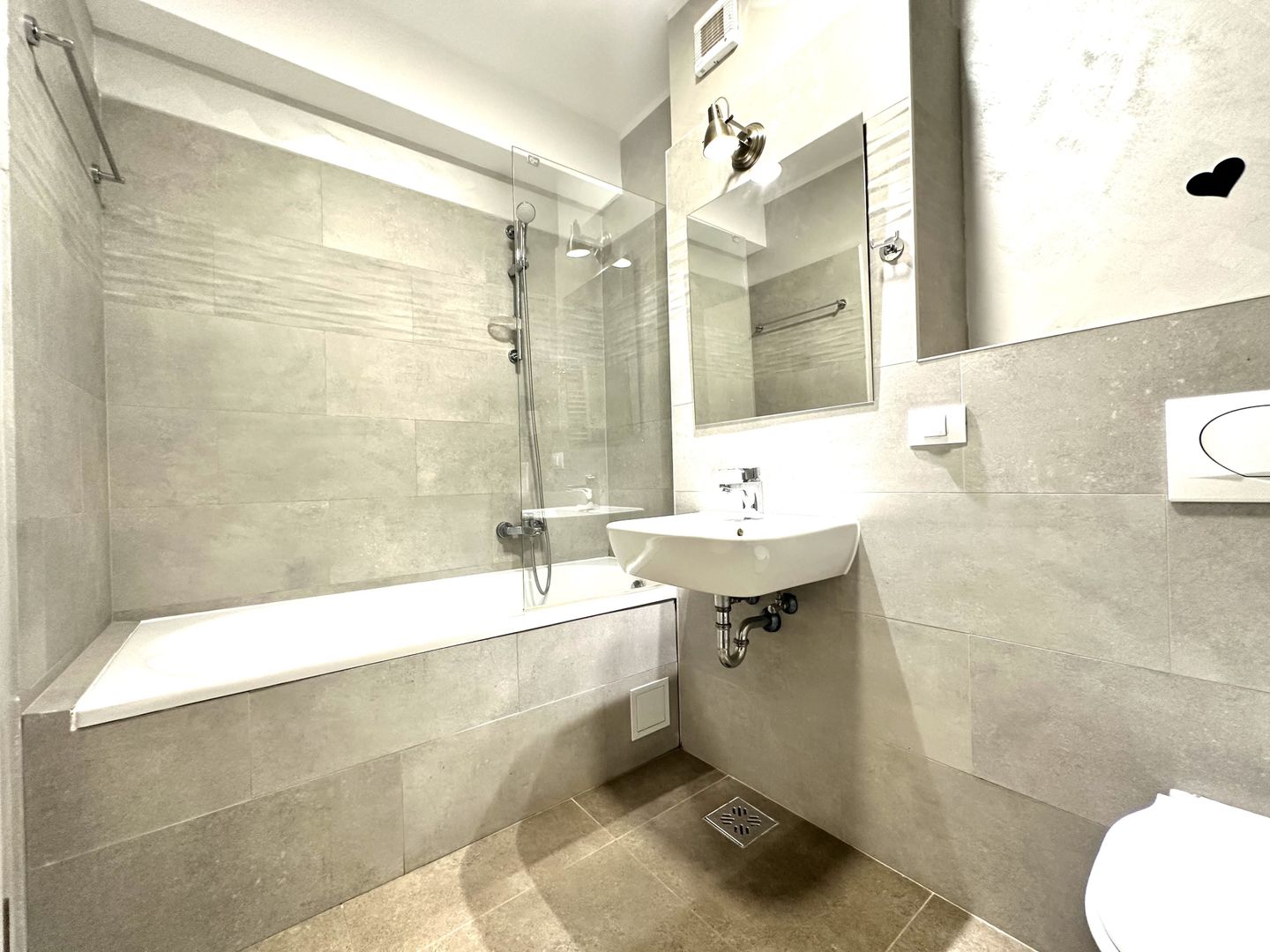 Apartament 2 camere decomandat de închiriat in  zona Coresi, Brașov - Poză 8