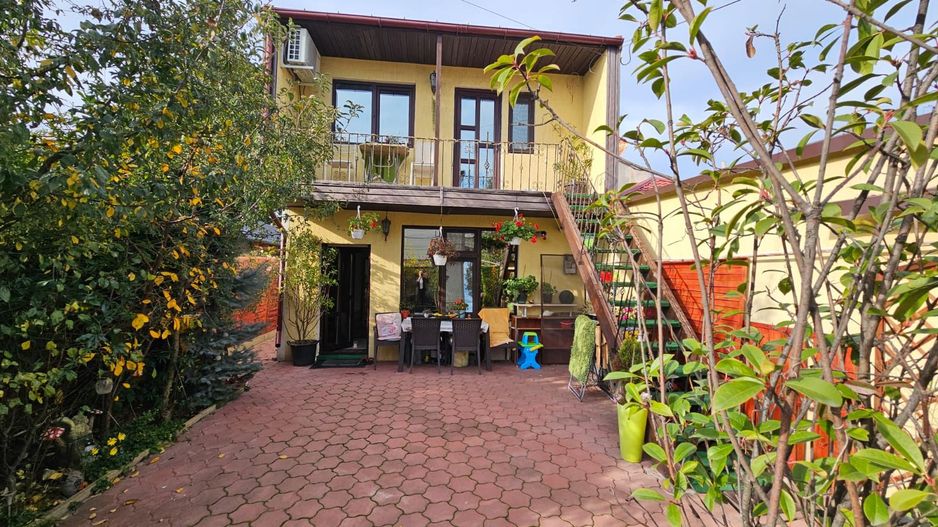 Casă cu 4 camere și curte generoasă în cartierul Coiciu - Poză 1