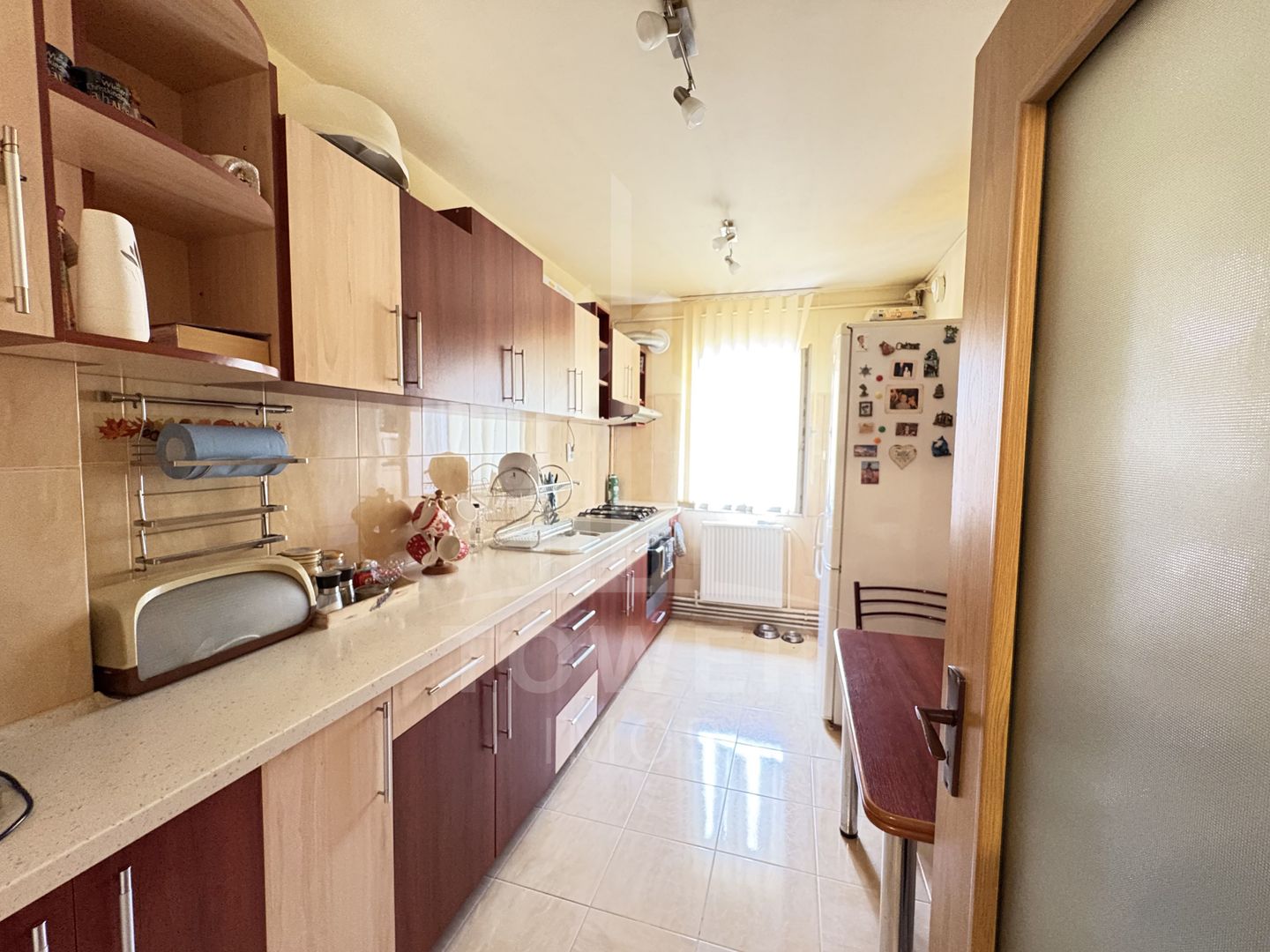 Apartament spațios 4 camere – mobilat și utilat – Vasile Aron, str. Negoveanu - Poză 5