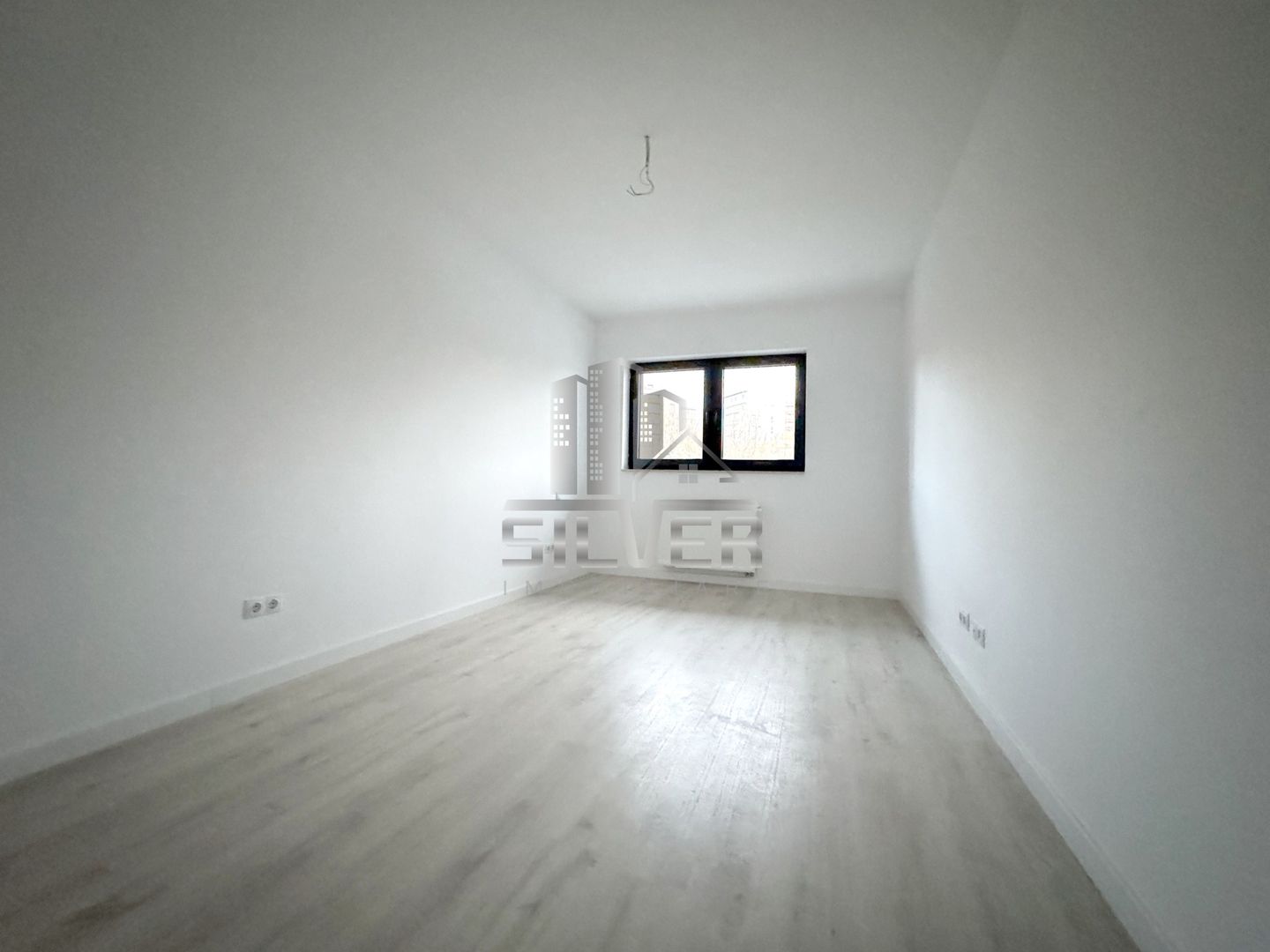 Apartament cu 3 camere/zona Frunzisului/CF. - Poză 5