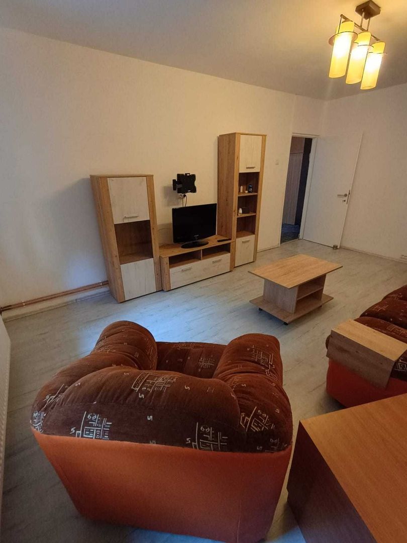 Inchiriez apartament 2 camere Rahova - Poză 3