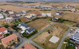Teren 1000 mp Urseni – zonă locuită, ideal pentru casă sau duplex - Poză 14