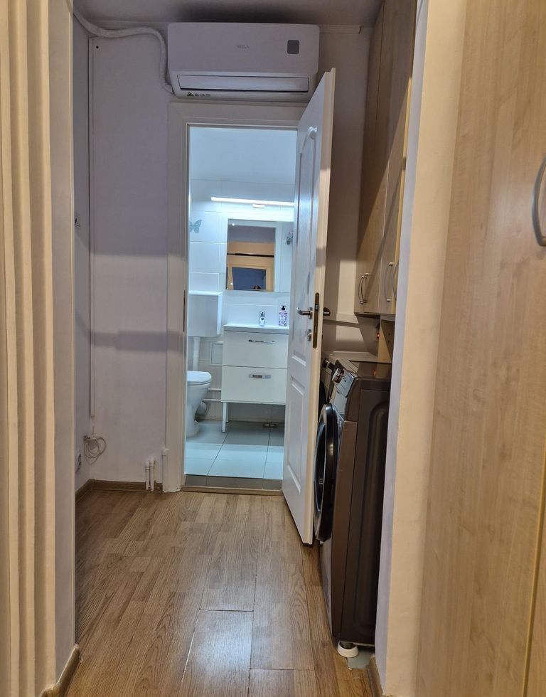 Apartament Luminos 4 camere cu Centrala si 2 locuri parcare. Izvorul Muresului. - Poză 15