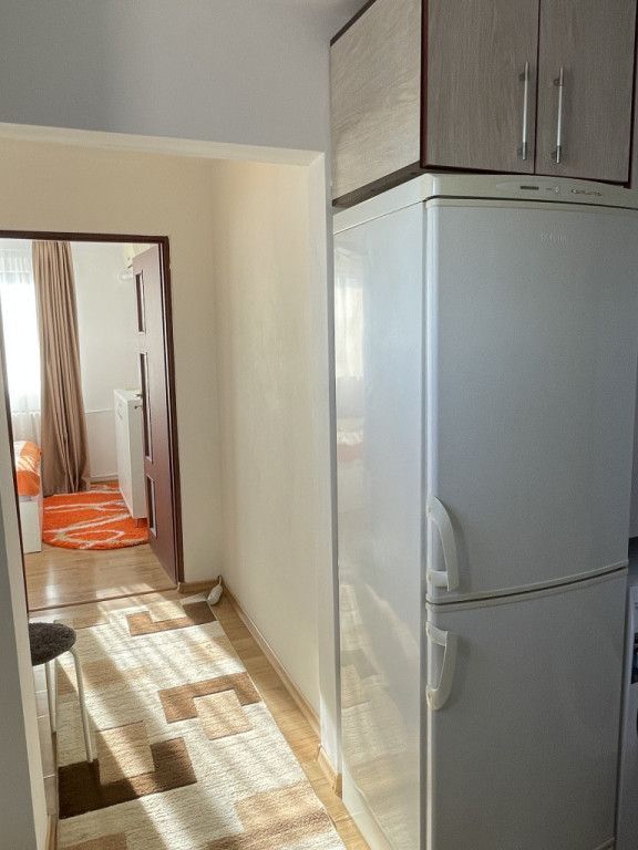 Apartament 2 camere decomandat la 7-8 minute de metrou - Poză 7