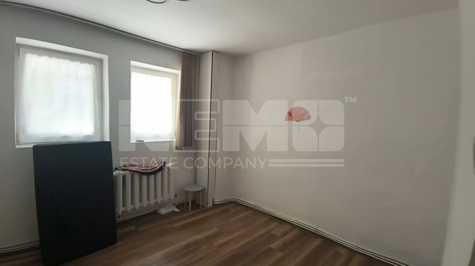 Apartament 3 camere, Obcini, parter, ideal birouri/cabinete - Poză 2
