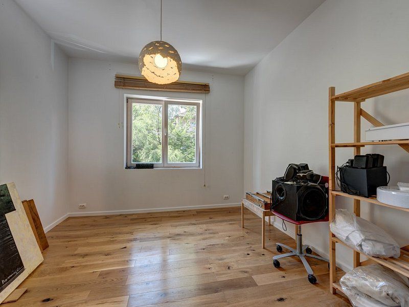 Etaj in vila ideal atelier, cabinet sau locuit, hub, activitati creative - Poză 18