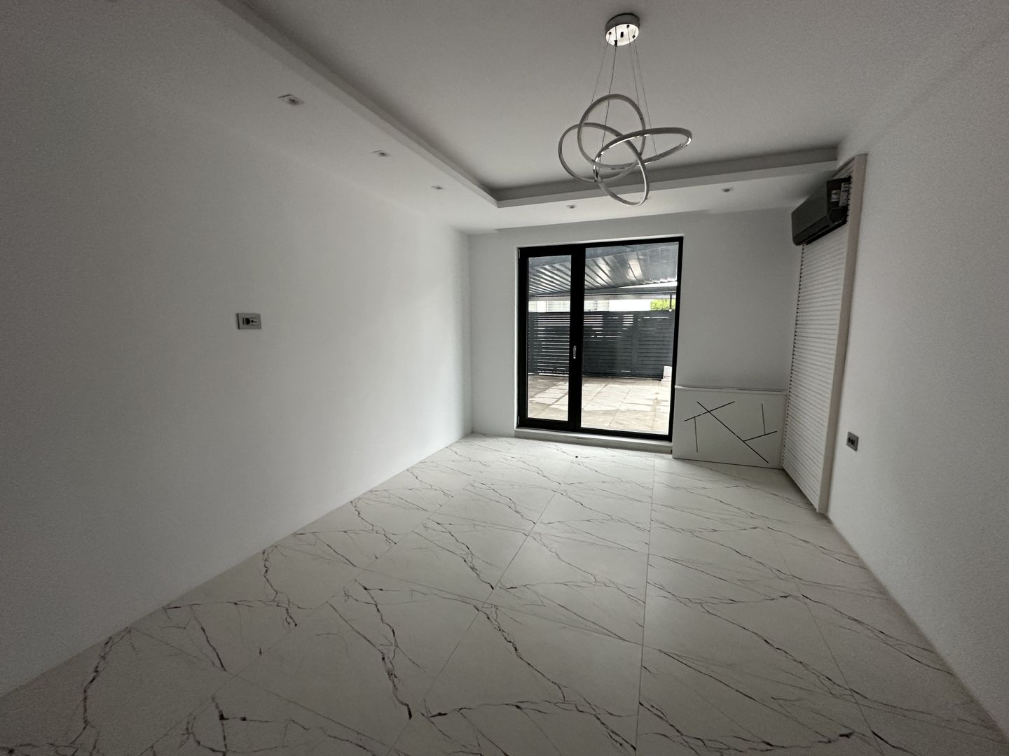 VIla S+P+1+M | Teren de 1000mp | Lift Interior | Finisata Complet - Poză 22