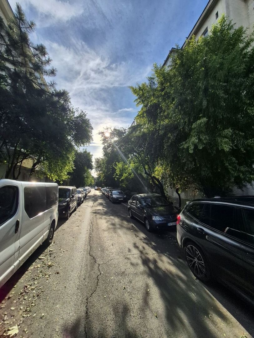 Ap decomandat 4 camere , 2 bai si 2 balcoane-zona Colentina bloc 1986 - Poză 27