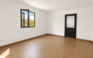 Spațiu de închiriat | Ploiesti | Str. Marasesti - Zona Vest | 400€ - Poză 1