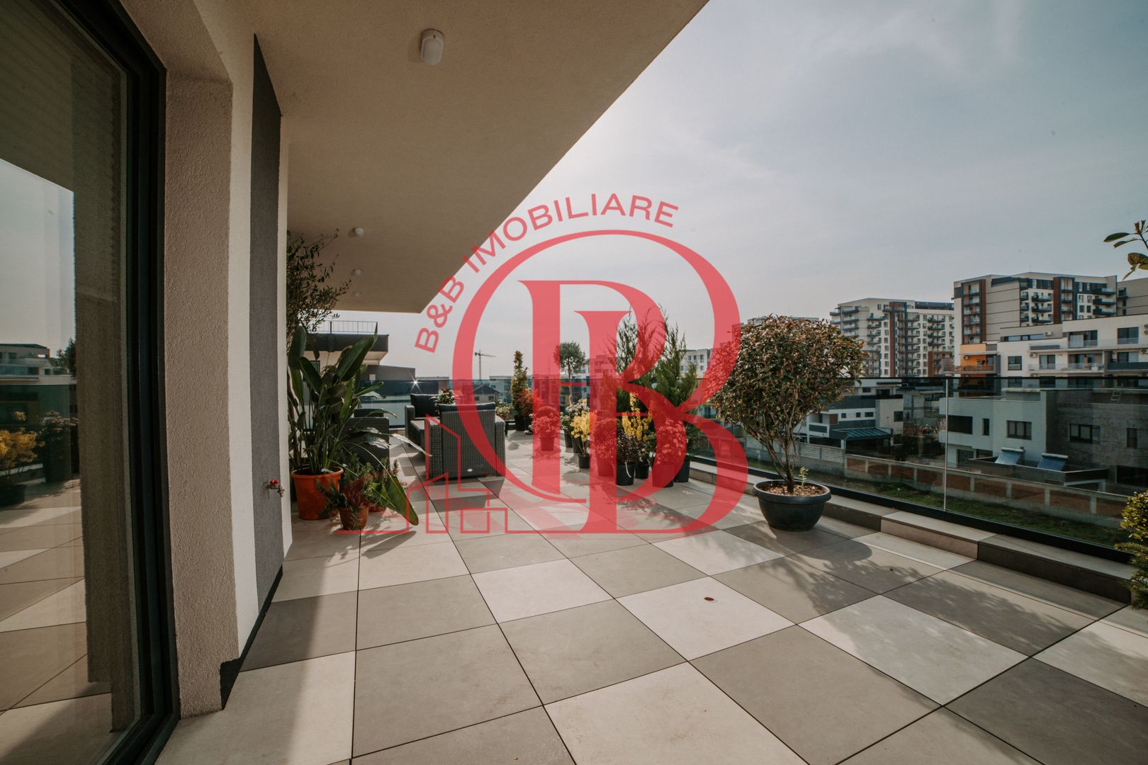 Penthouse 2 camere mobilat utilat panouri solare pompa caldura - Poză 9