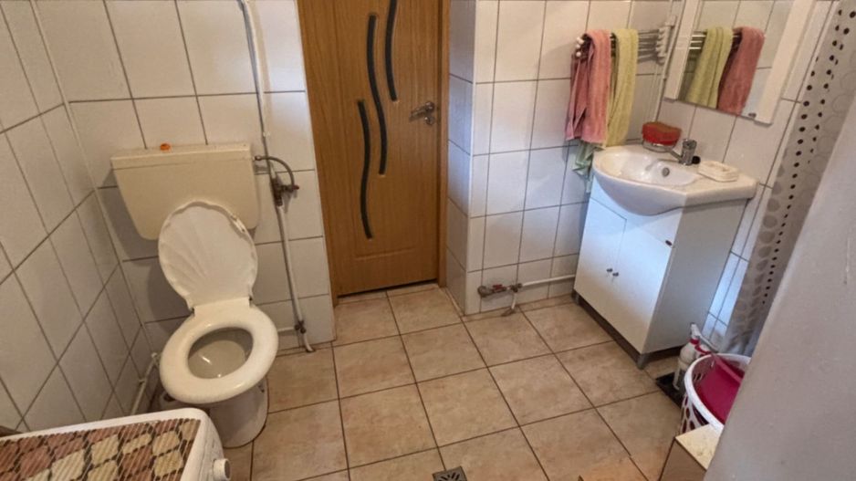 Casa de Vanzare in zona Suseni, in Cugir - Poză 7