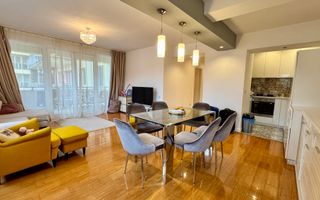 Apartament luminos cu 3 camere, complet mobilat, vedere panoramică spre Tâmpa - Poză 1