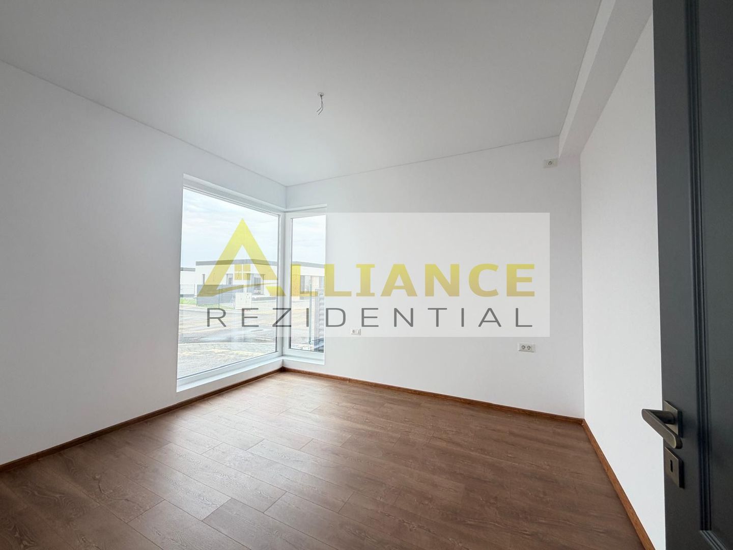 Casa pe parter cu 3 dormitoare si teren de 425 mp complex rezidențial - Poză 7