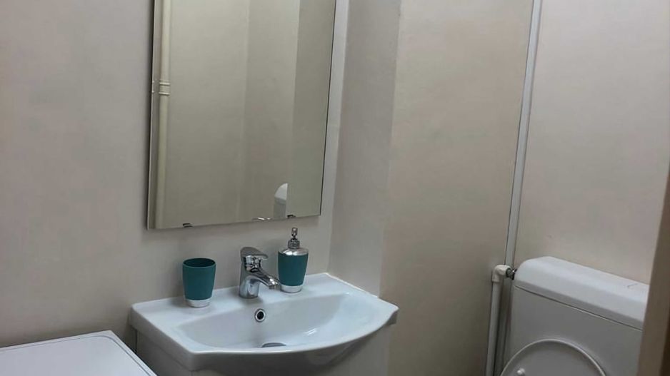 De închiriat apartament 3 camere Berceni Șos. Olteniței - Poză 8