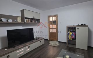 Apartament 3 camere, central, renovat recent, zona linistita, Campina - Poză 1