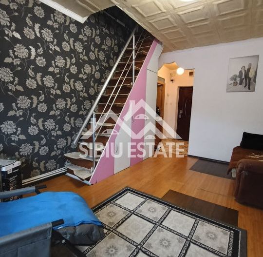  Apartament la mansardă ,3 camere, mobilat și utilat zona Ipas  - Poză 3