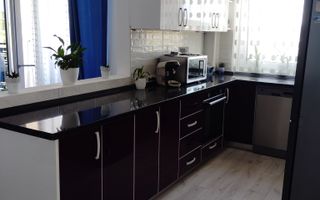 Apartament decomandat 3 camere-balcon-Complexul Panoramic-Exclusiv - Poză 2