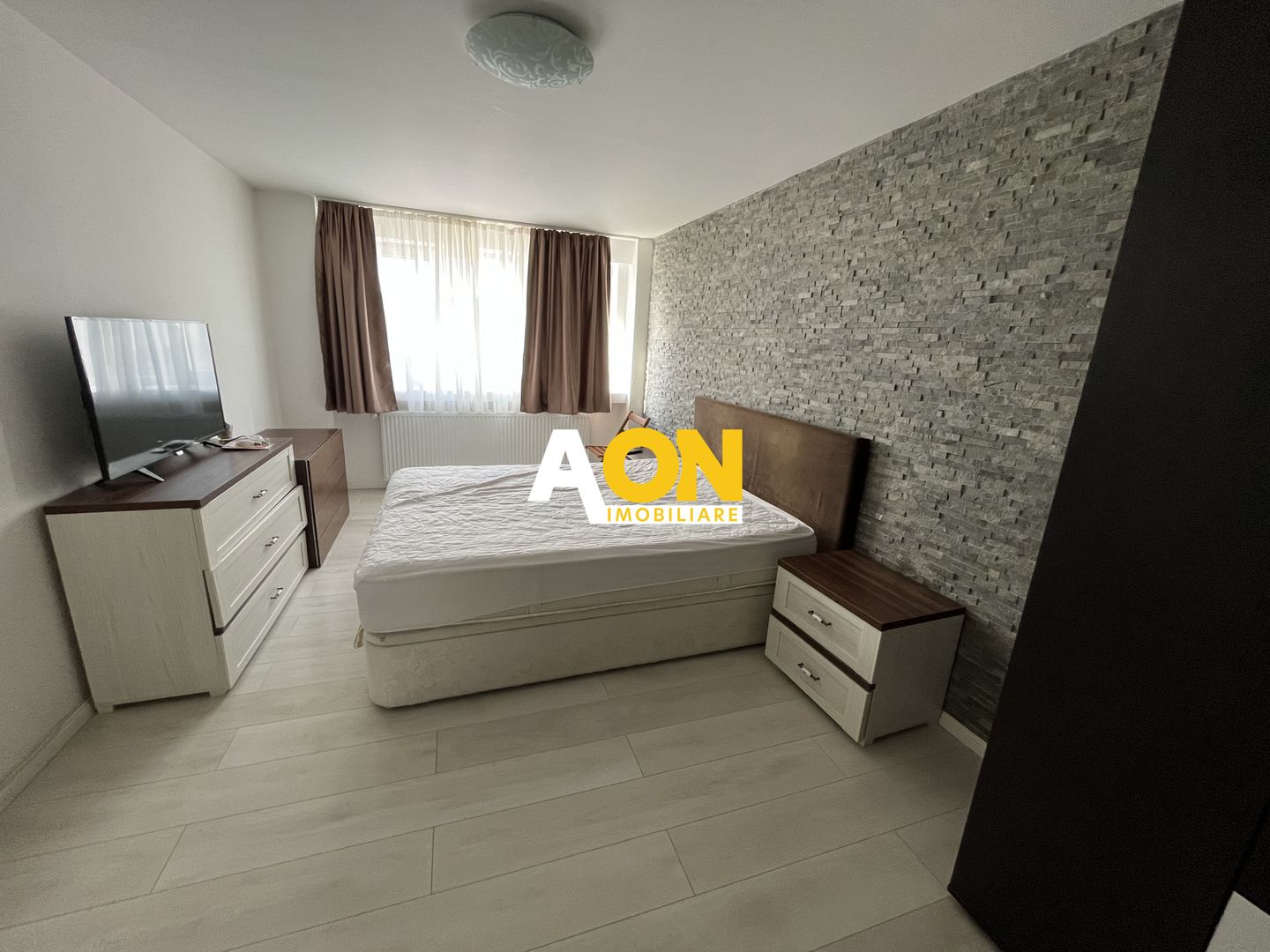 Apartament cu 3 camere de inchiriat, 100mp utili, garaj, priveliste - Poză 2