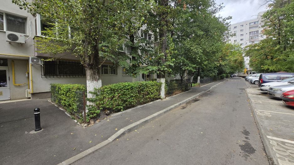 2 CAMERE ^ Plaza Romania ^ decomandat ^ baie cu geam ^ COMISION 0% ^ bloc tip P - Poză 19