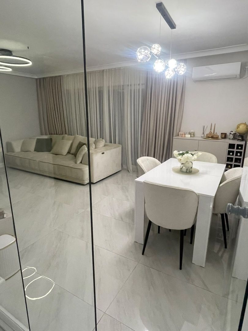 Apartament 2 camere decomandate, etaj intermediar, terasa, parcare - Poză 5