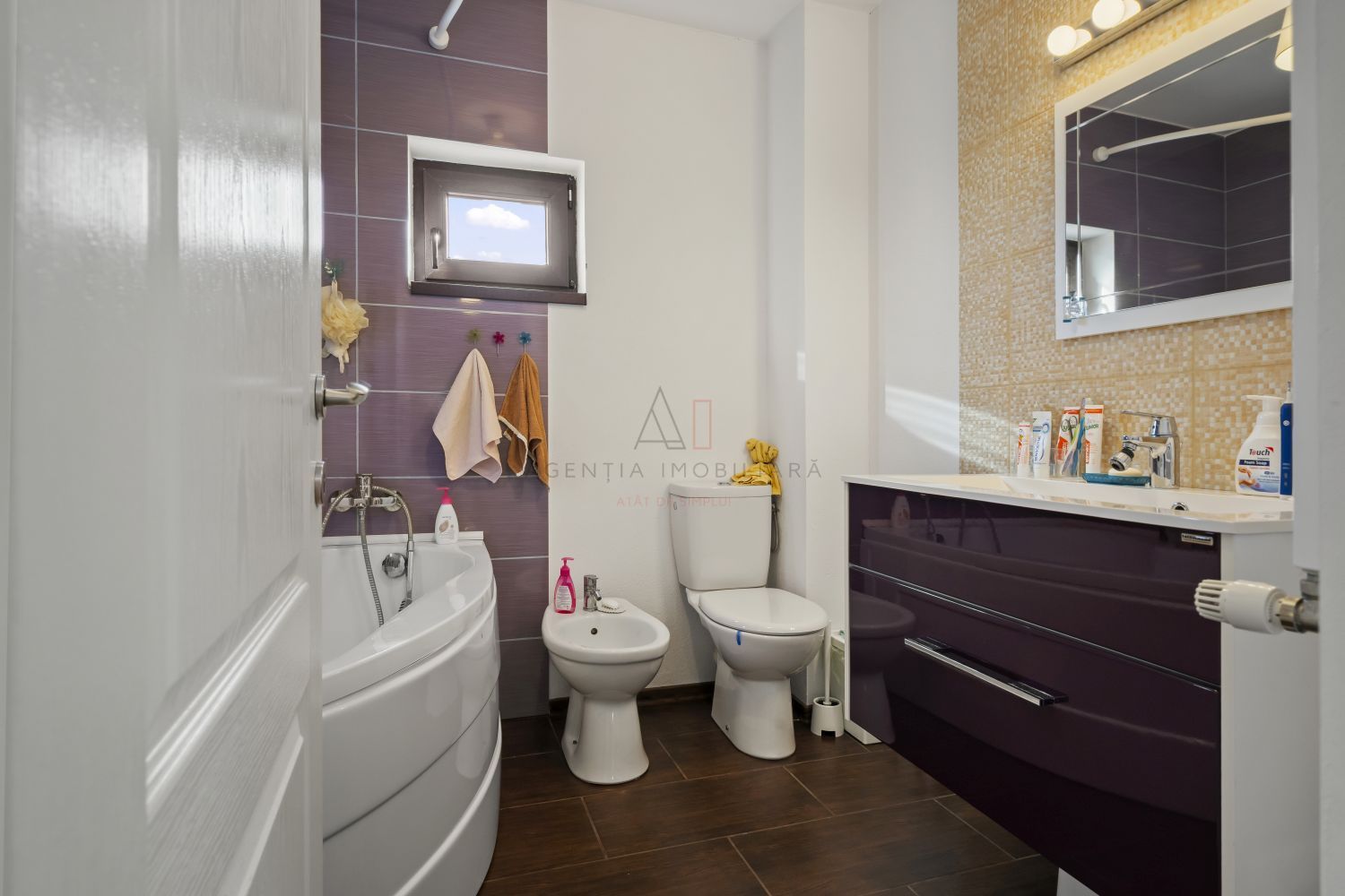 Casă P+1+M I curte 500 mp — Comision 0 - Poză 14