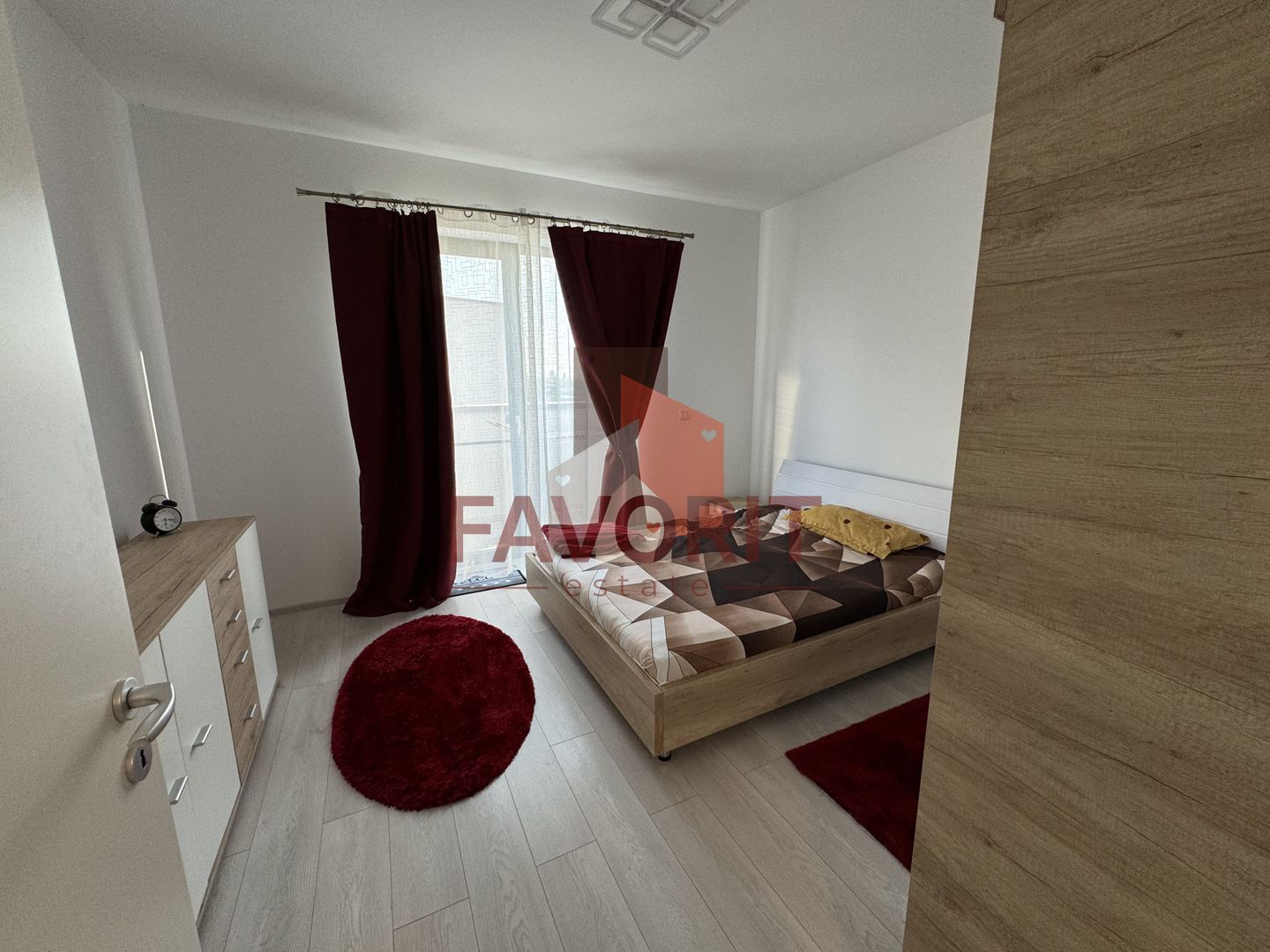 Terasa generoasa. Modern amenajat. - Poză 5