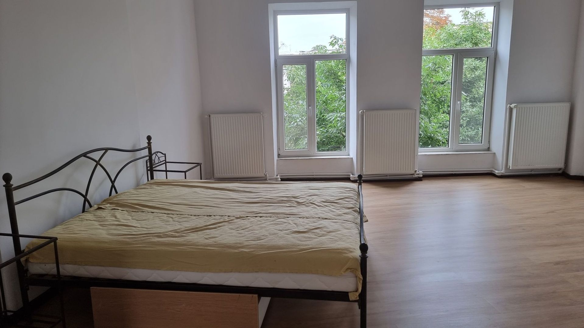 APARTAMENT SUPERB ZONA KOGALNICEANU - Poză 3
