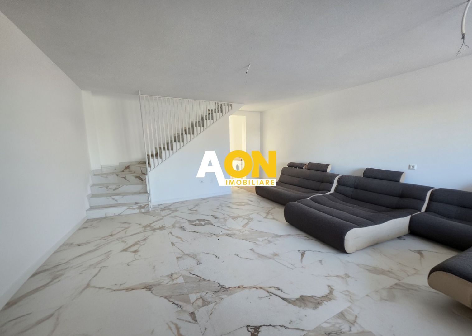 Casa tip insiruit, 105 mp utili, mobilata-utilata, zona Ampoi 3 - Poză 2