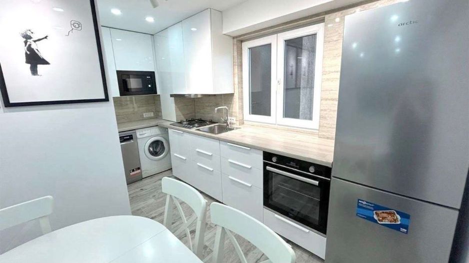 AP. 4 CAMERE UNIRII, CENTRALA, MASINA SPALAT VASE, MOBILAT MODERN - Poză 14