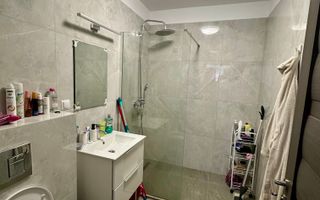 Vanzare apartament 2 camere, decomandat, garaj, Andrei Muresanu - Poză 5