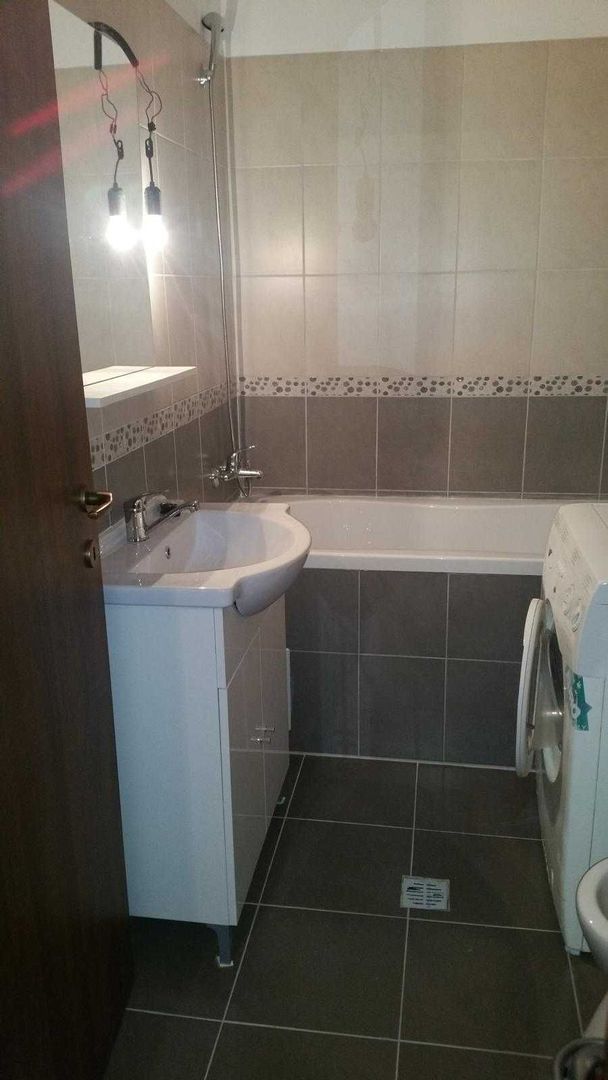 GARSONIERA MODERNA METROU 1DEC 1918, CENTRALA, MOBILATA -UTILATA - Poză 2