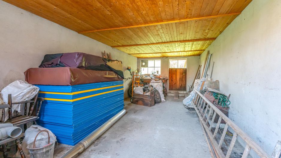 Casa in Purcareni, strada Principala - Poză 21