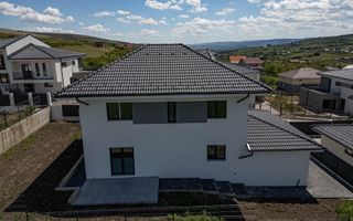 🏡 Casă individuala Semifinisată în Chinteni Liniște Spațiu Priveliste - Poză 3
