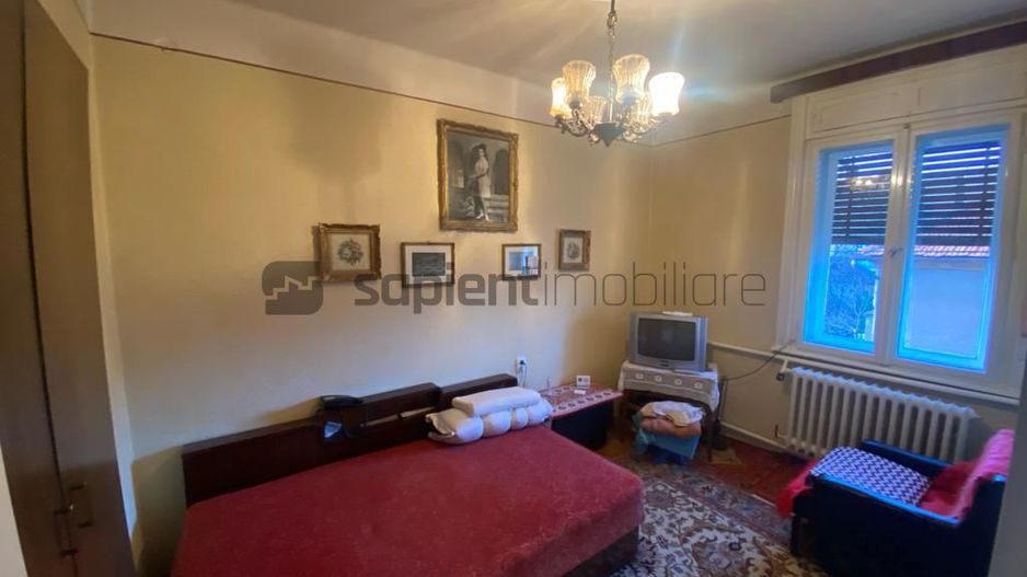 Apartament la casa situat in zona centrala - Poză 5