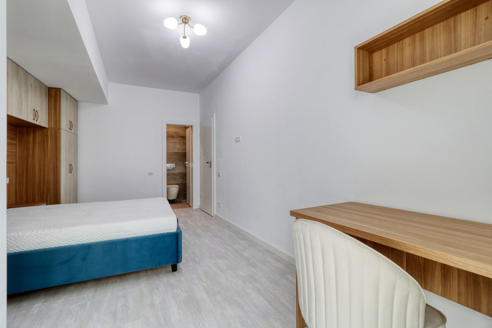 AP. 3 CAMERE DECEBAL, PRIMA INCHIRIERE, PARCARE, INCALZIRE PARDOSEALA - Poză 8