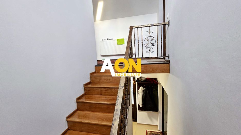 Casa cu 2 corpuri de cladire, 504 mp teren, Lipoveni - Poză 11