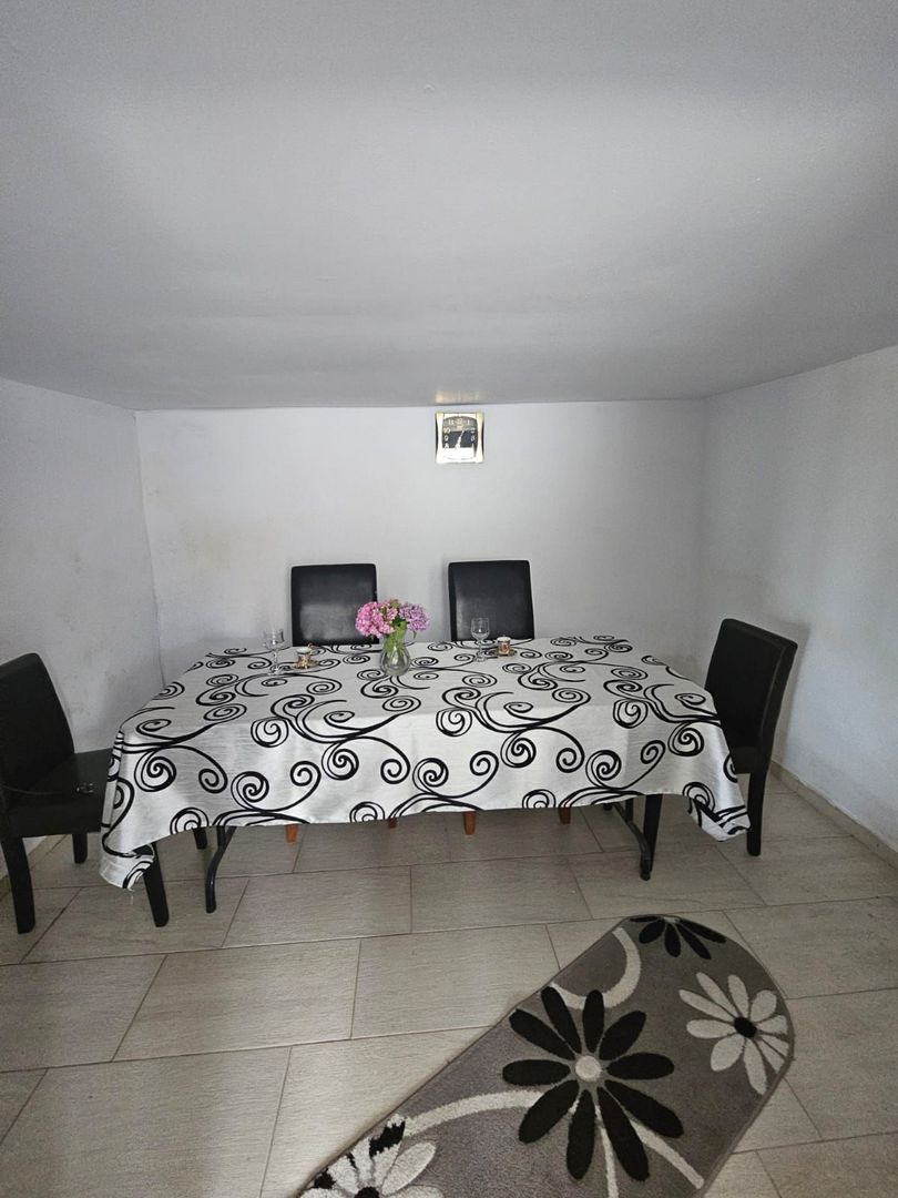 Casa si teren 3500 mp, Stefanesti - Golesti - Poză 4