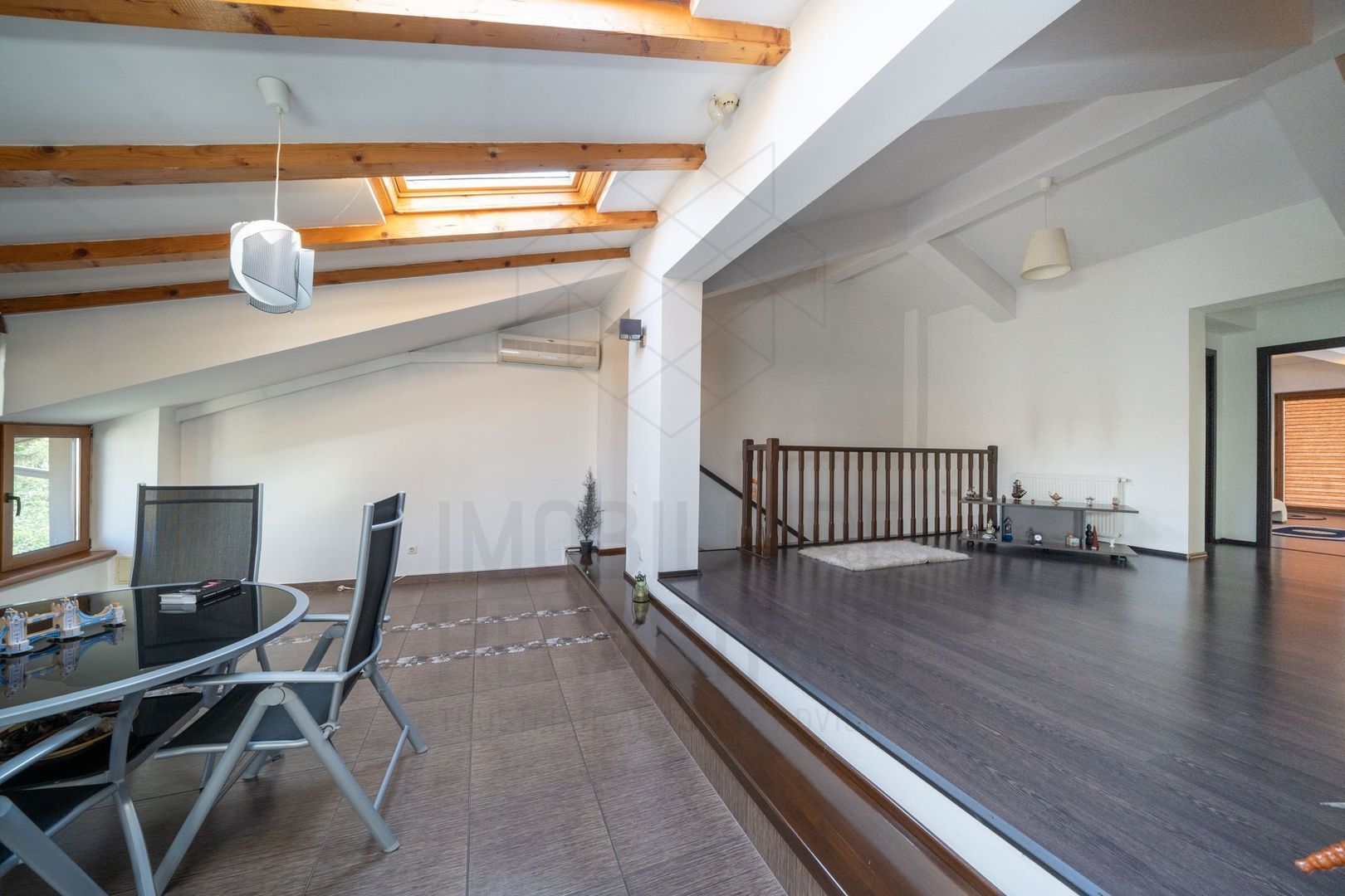 Casa spatioasa 515 mp langa metrou 1Mai - Poză 27