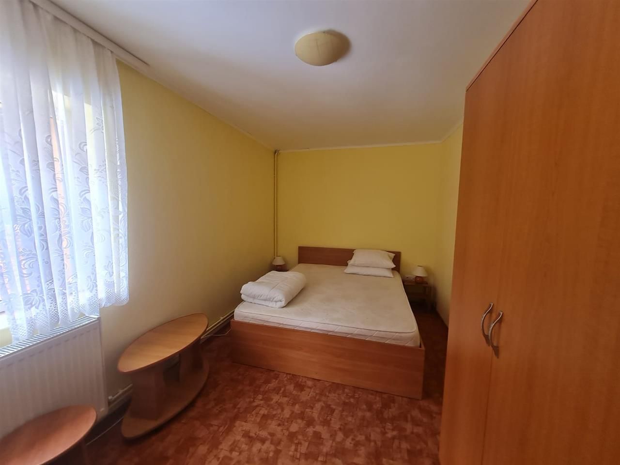 Cu 4.200mp teren, Vila cu potential turistic, in inima Predealului - Poză 15