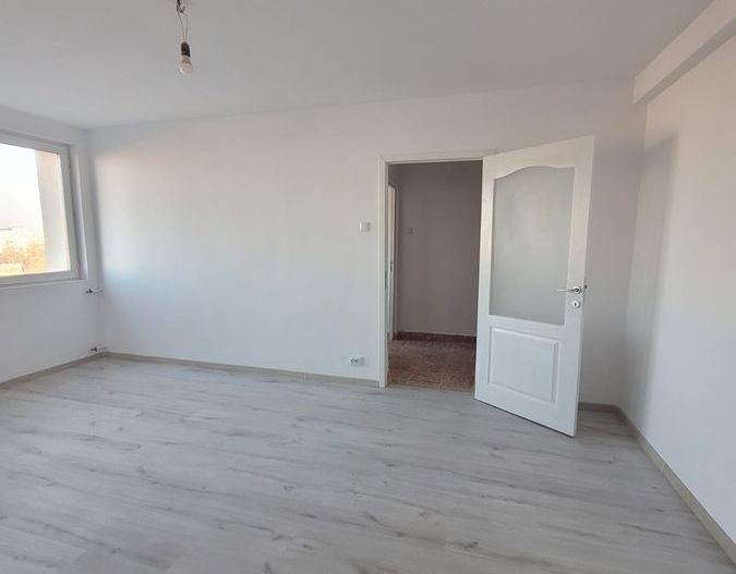 De vanzare Apartament 2 camere Apusului - Poză 3