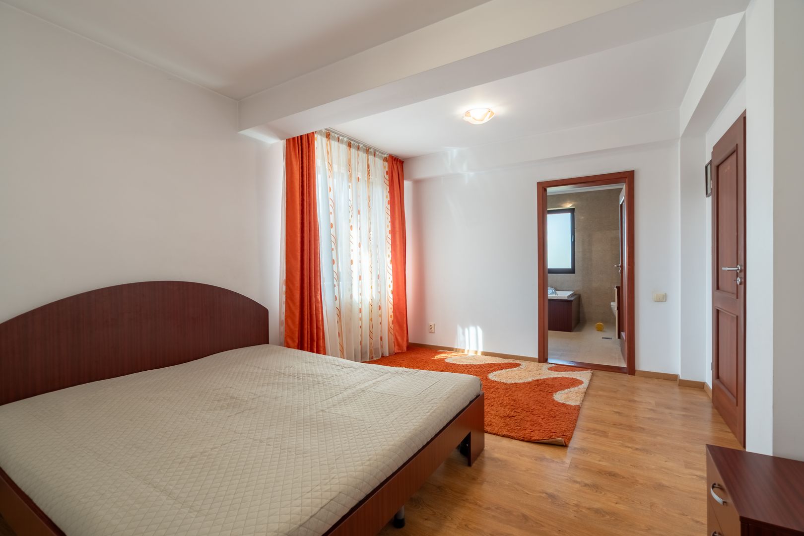 Casa in zona Vitan - Splai, ideala pentru orice tip de activitate sau locuinta - Poză 12