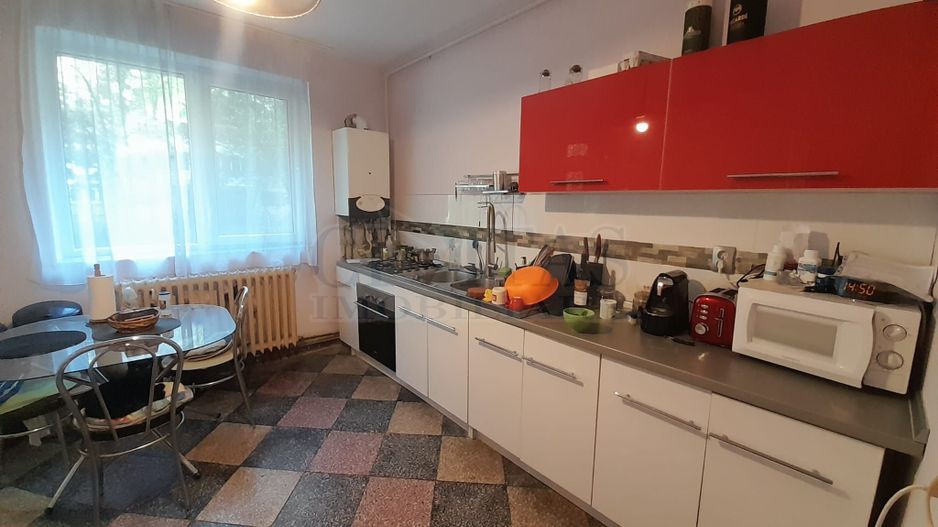 Apartament 4 camere, 2 bai, 2 balcoane, Plopilor Vechi - Poză 3