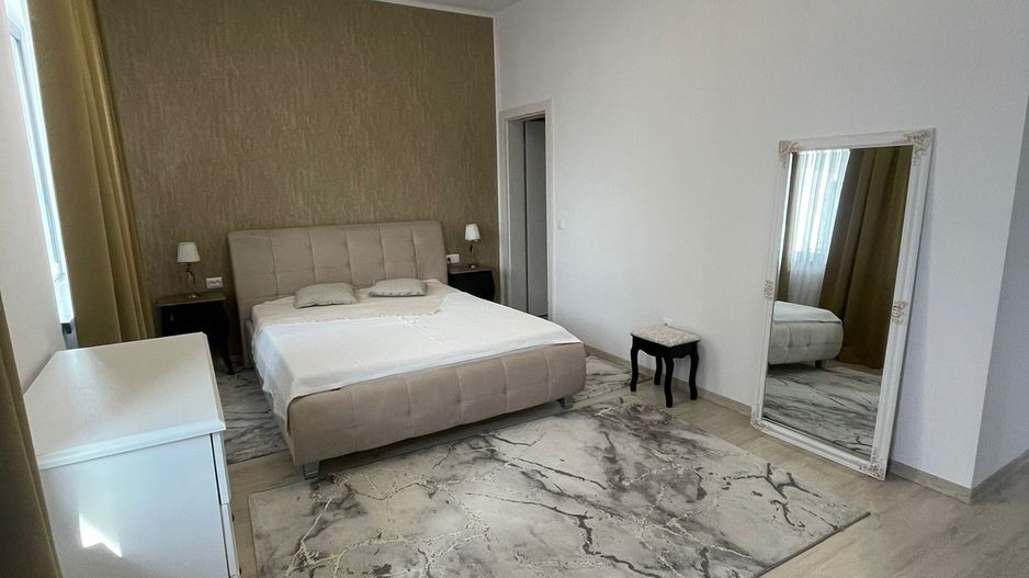 Apartament 3 camere de inchiriat - Poză 2