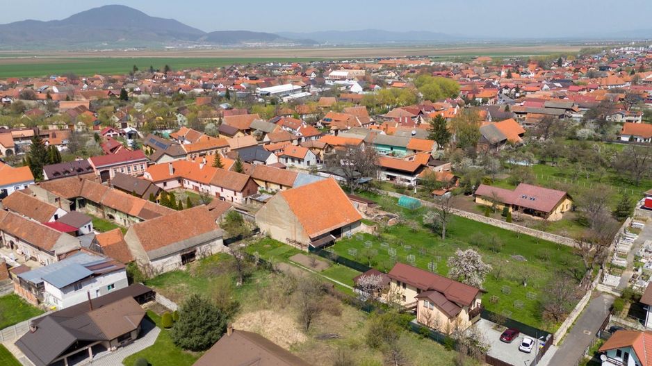 Casă Săsească Autentică cu Șură Impresionantă în Cristian – Teren 2729mp - Poză 40