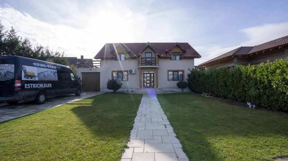 Vila moderna ï¿½n Cihei cu 4 dormitoare - Poză 1