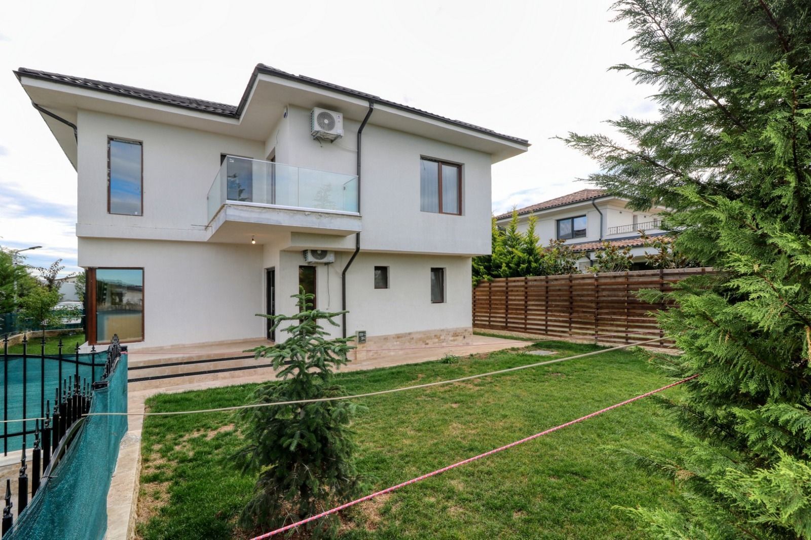 Paradisul Verde – Vilă P+1E, High-Premium- 200mp   Comision 0% - Poză 5