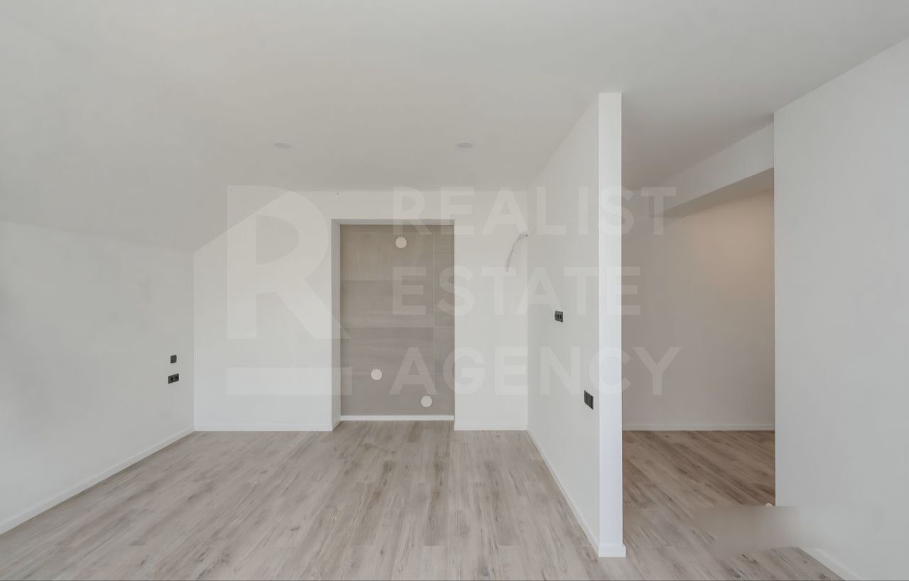 Vânzare, casă,  in 2 nivele, Poiana Domneasca. - Poză 14